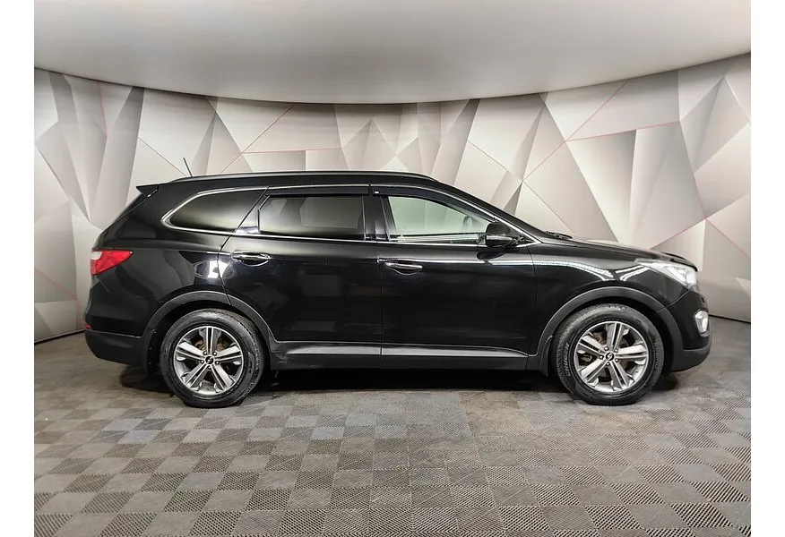 Hyundai Santa Fe 3.0 AT 4WD (249 л.с.) High-Tech Черный в АВИЛОН. Слайд №6