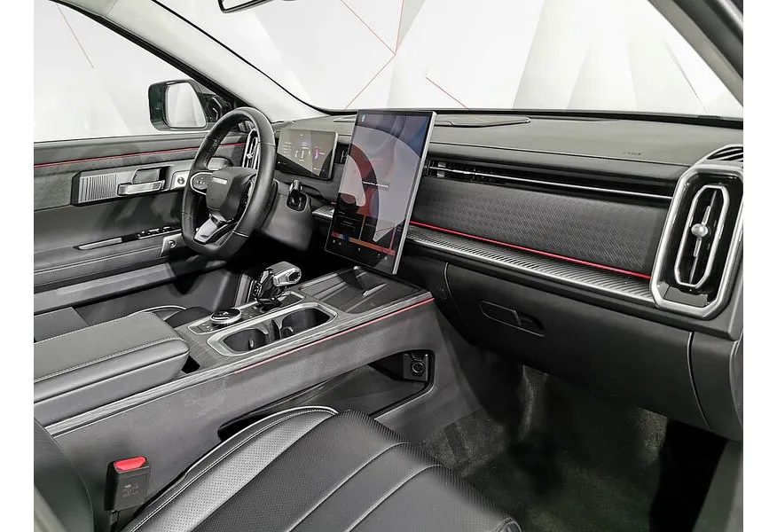 Jaecoo J7 1.6T 7DCT 2WD (186 л.с.) Ultimate Черный в АВИЛОН. Слайд №13