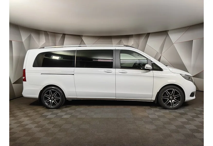 LIVE. Слайд №4