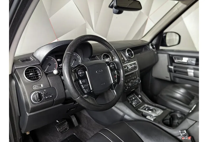 Land Rover Discovery 3.0 SDV6 AT 4WD (249 л.с.) SE Черный в АВИЛОН. Слайд №19