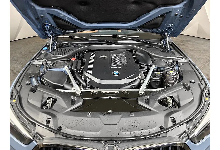 BMW 8 серия 840i xDrive (340 л.с.) M Sport Pro Синий в АВИЛОН. Слайд №10