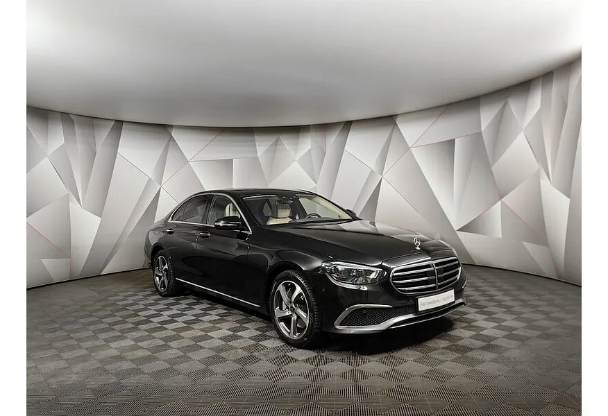Mercedes-Benz E-Класс E 300 9G-TRONIC (245 л.с.) Черный в АВИЛОН. Слайд №3
