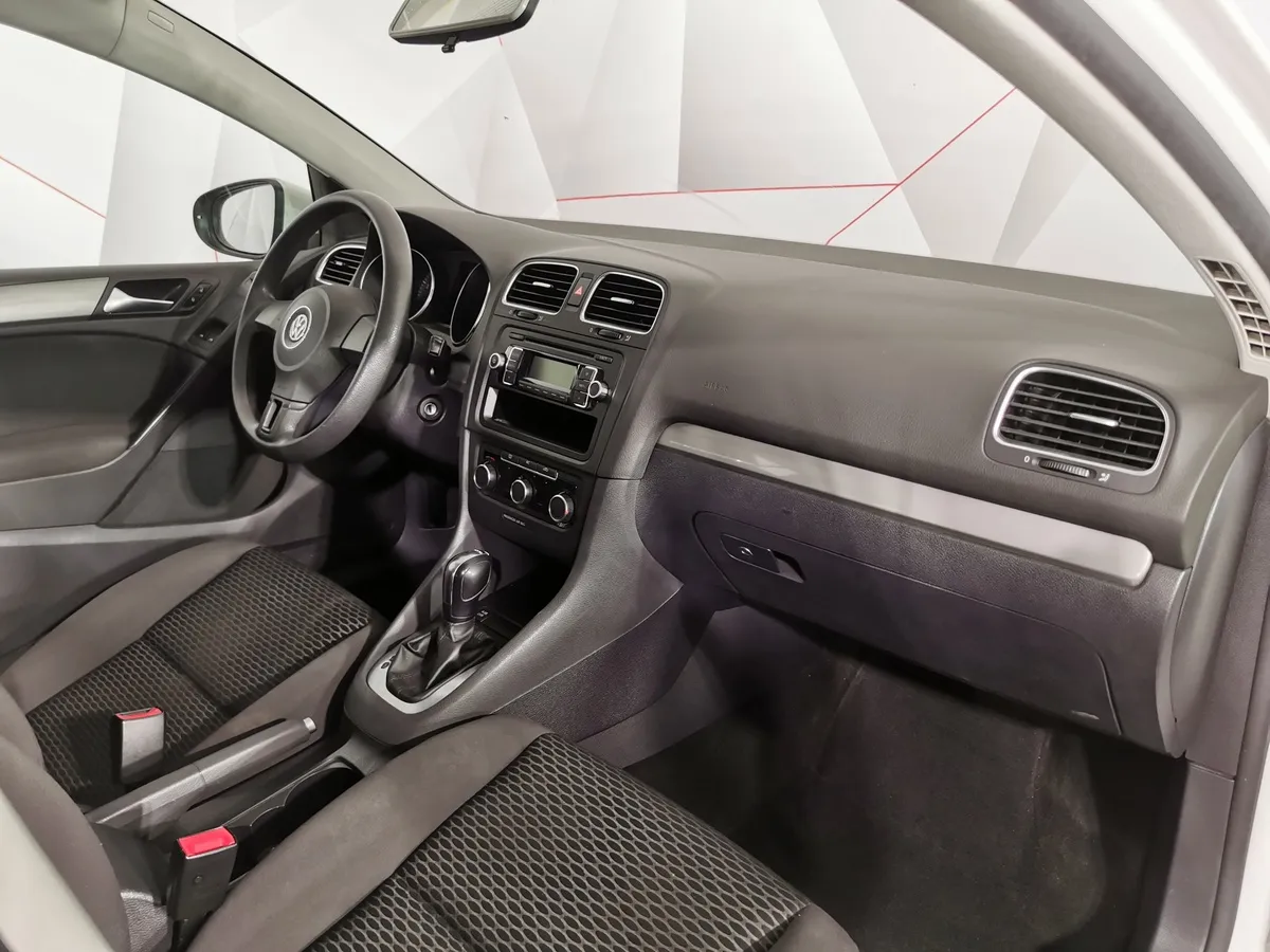 Volkswagen Golf 1.4 TSI DSG (122 л.с.) Trendline Белый в АВИЛОН. Слайд №11