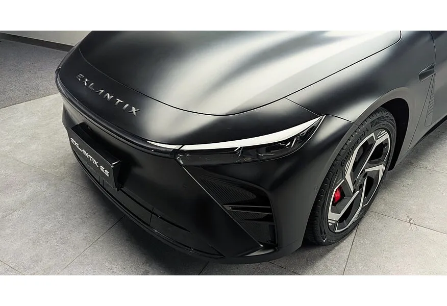 EXEED Exlantix ES 1.5 DHT 4WD (469 л.с.) REEV Sport Черный в АВИЛОН. Слайд №14