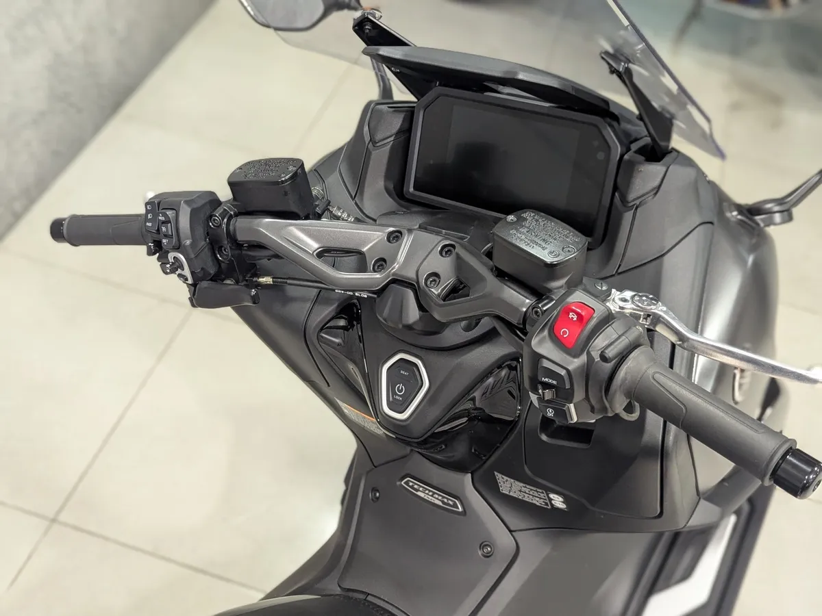 Yamaha XP560 XP560 560 см³ 560 Черный в АВИЛОН. Слайд №5