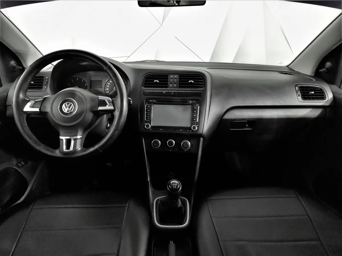 Volkswagen Polo 1.6 MT (105 л.с.) Comfortline Синий в АВИЛОН. Слайд №13