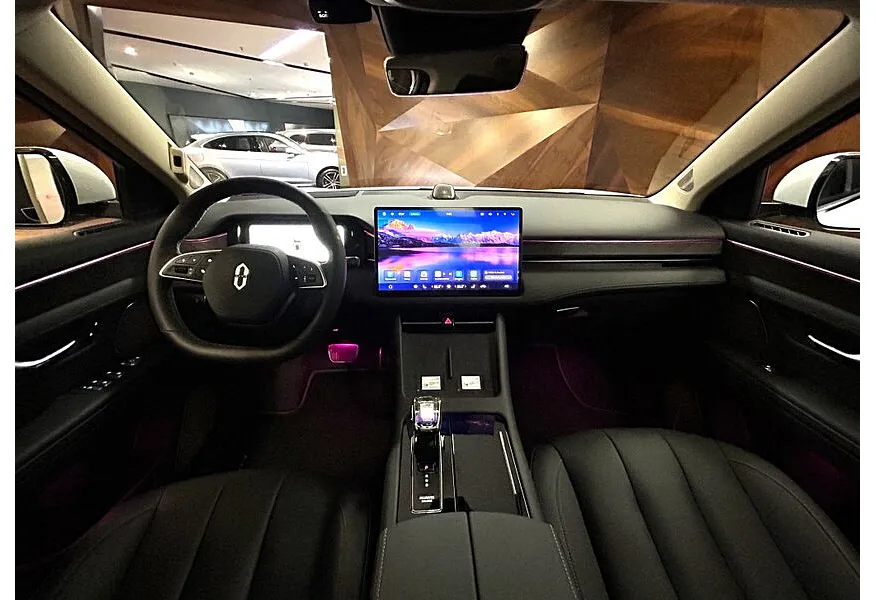 АВИЛОН - AITO M7 1.5 AT AWD (449 л.с.) Luxury Белый - slide 14