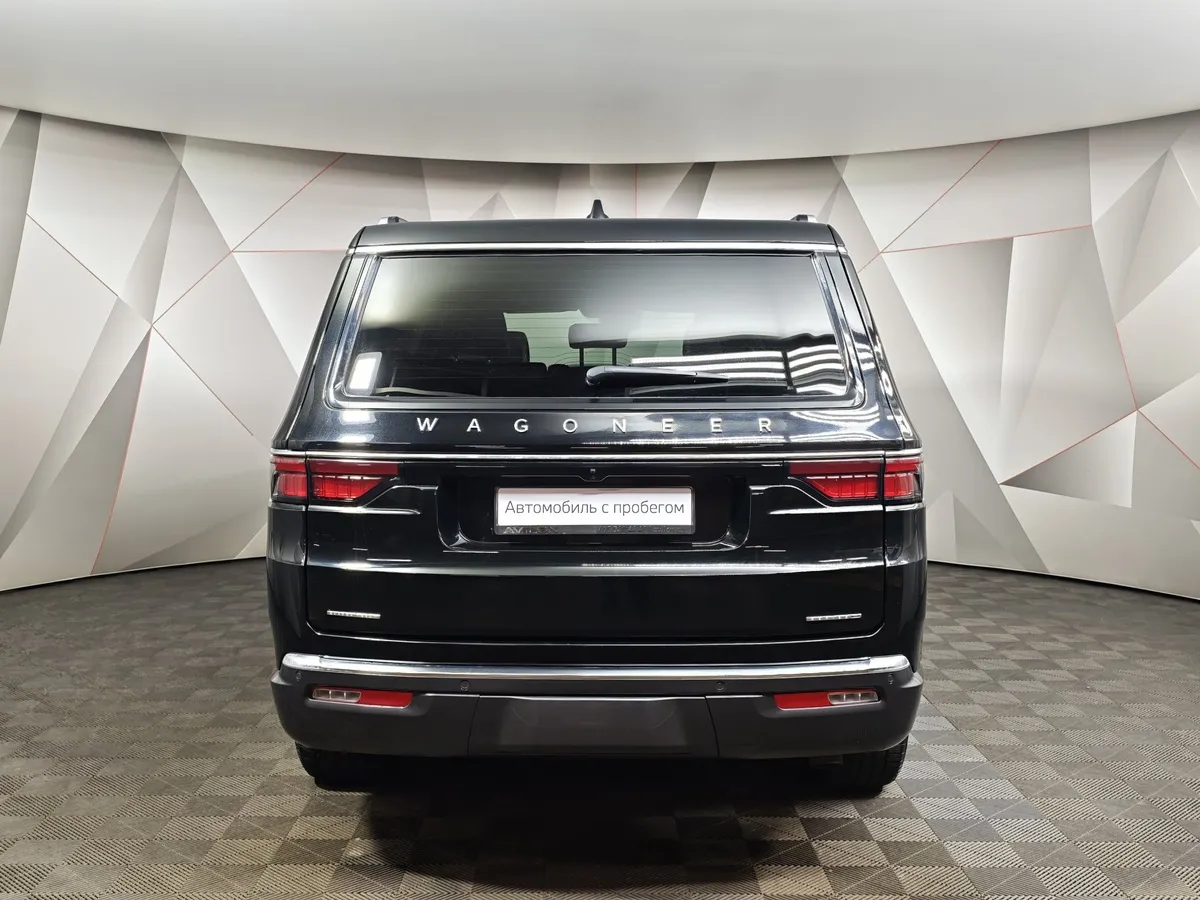 Jeep Grand Wagoneer 5.7 AT 4WD (397 л.с.) 7 мест Overland Черный в АВИЛОН. Слайд №8