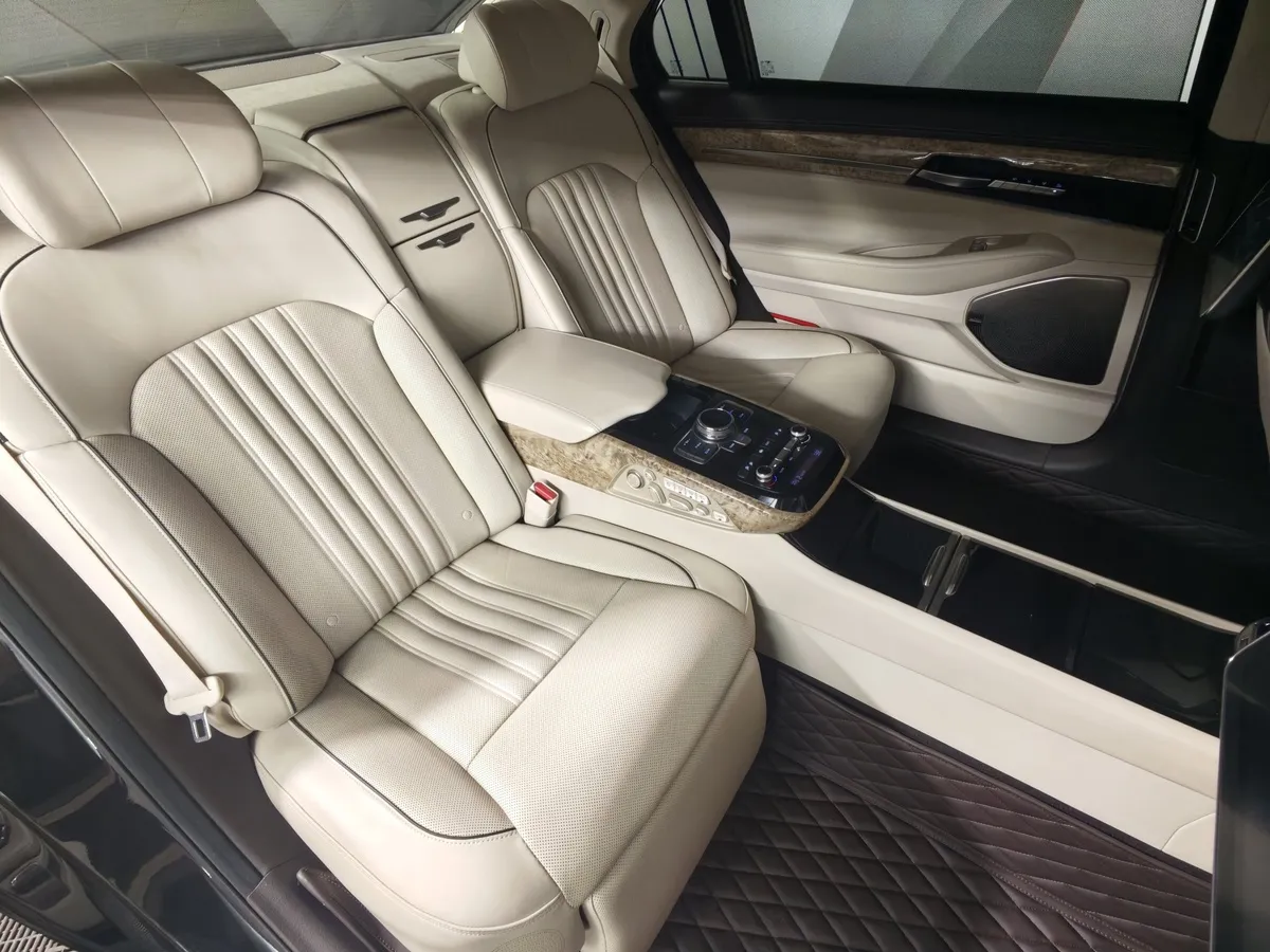 Genesis G90 5.0 L GDI AT AWD (413 л.с.) Черный в АВИЛОН. Слайд №16