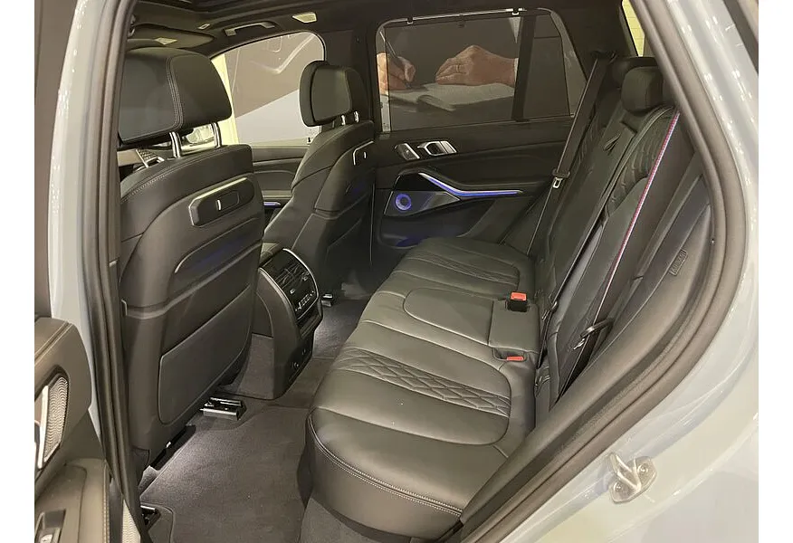 LIVE. Слайд №6