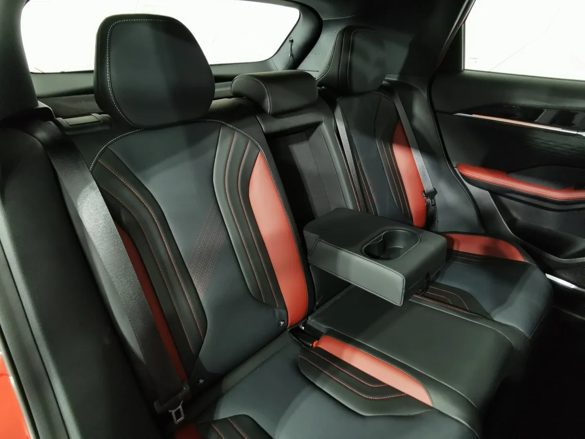 Geely Coolray 1.5T 7DCT (147 л.с.) Flagship Красный в АВИЛОН. Слайд №16