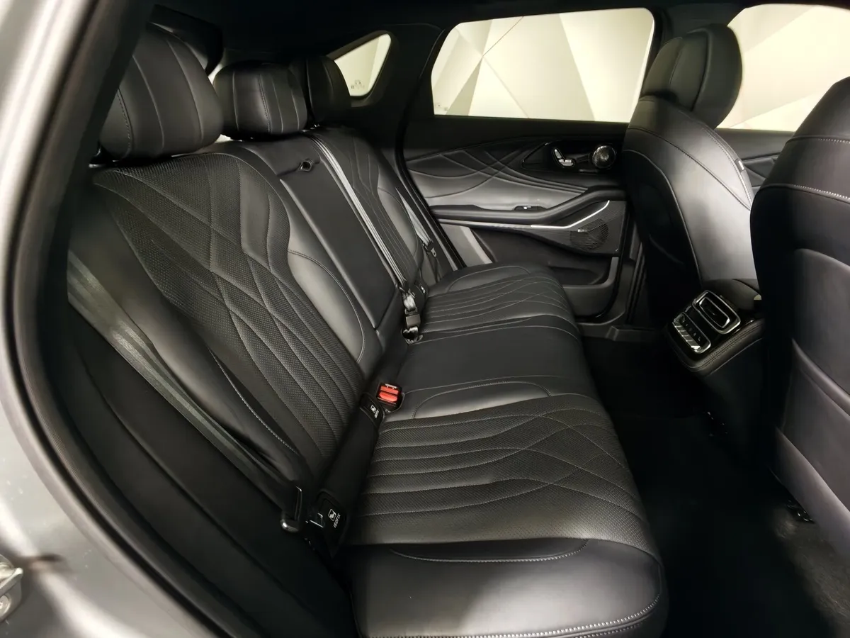 EXEED RX 2.0T DCT 4WD (249 л.с.) Platinum Серый в АВИЛОН. Слайд №15