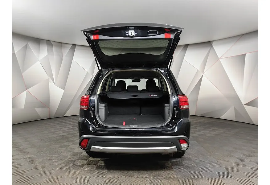 Mitsubishi Outlander 2.0 CVT (146 л.с.) Invite Черный в АВИЛОН. Слайд №12