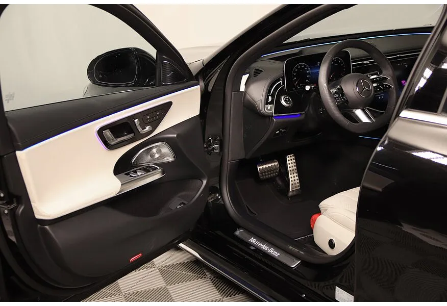 Mercedes-Benz E-Класс E 300 4MATIC (258 л.с.) Черный в АВИЛОН. Слайд №10