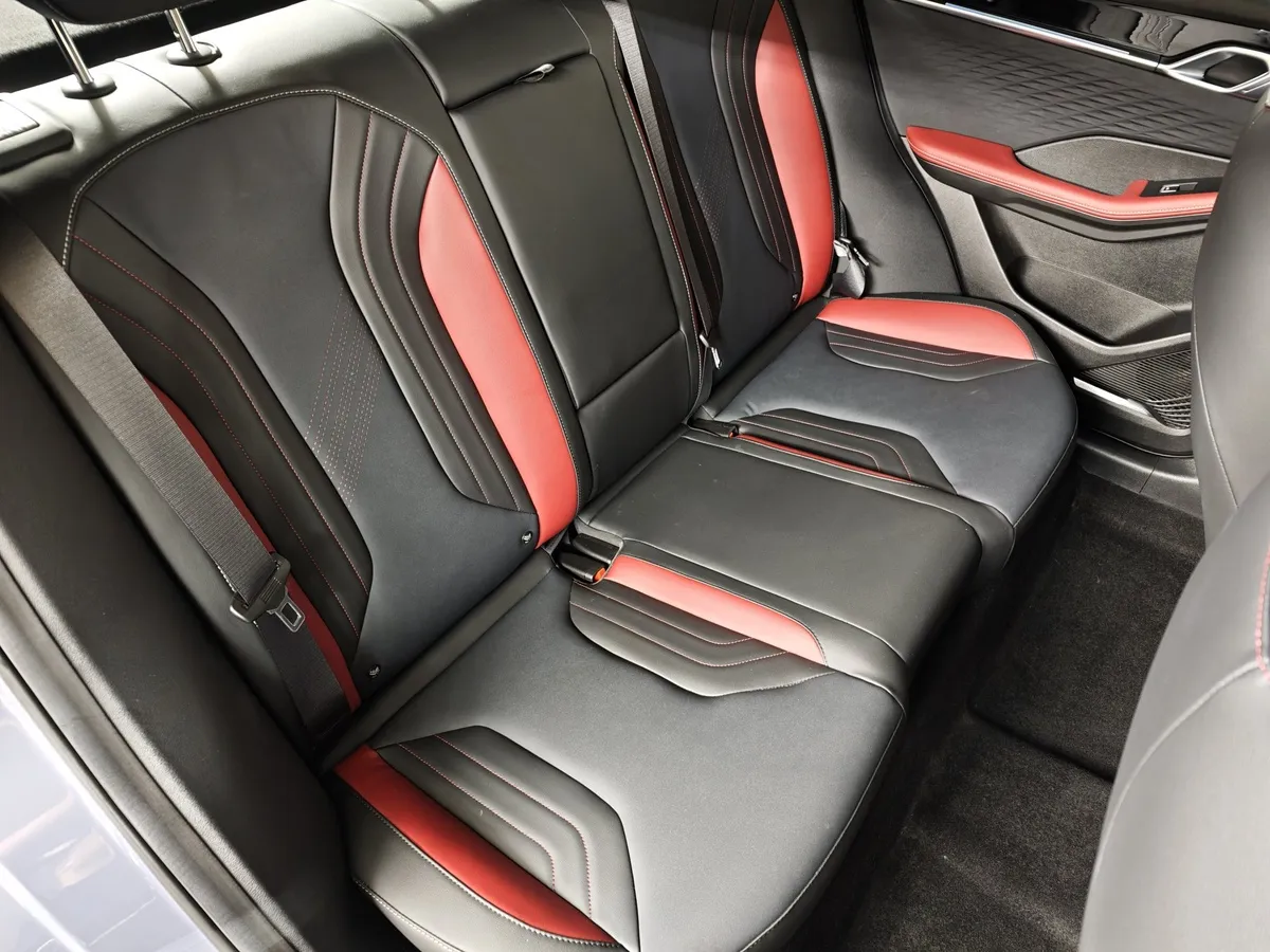 Geely Coolray 1.5T 7DCT 2WD (150 л.с.) Flagship Sport Серый в АВИЛОН. Слайд №17