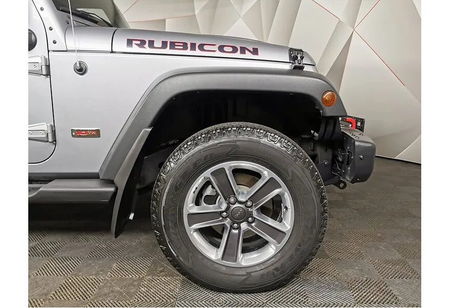 Jeep Wrangler 2.8 TD AT (200 л.с.) Rubicon 10th Anniversary Серый в АВИЛОН. Слайд №9