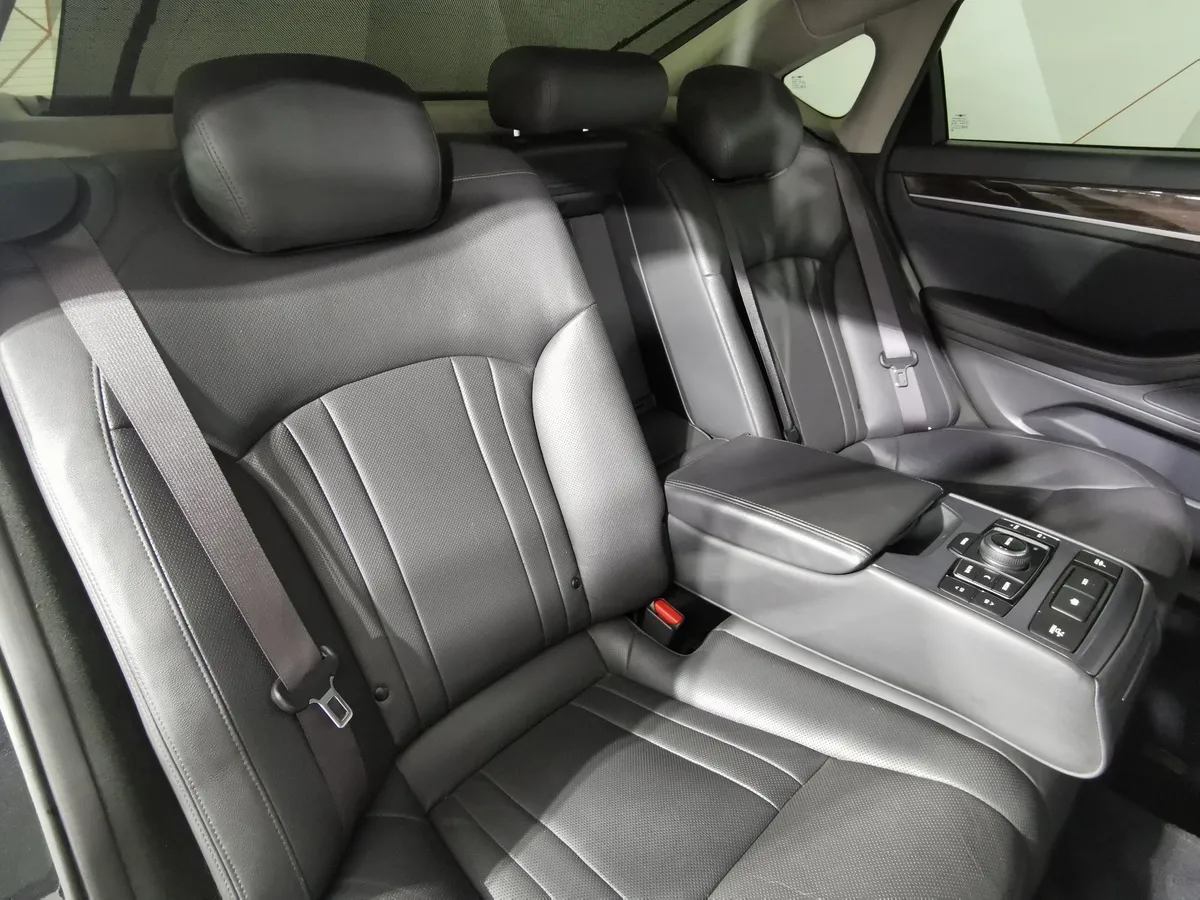 Genesis G80 2.0 AT AWD (197 л.с.) Business Черный в АВИЛОН. Слайд №15