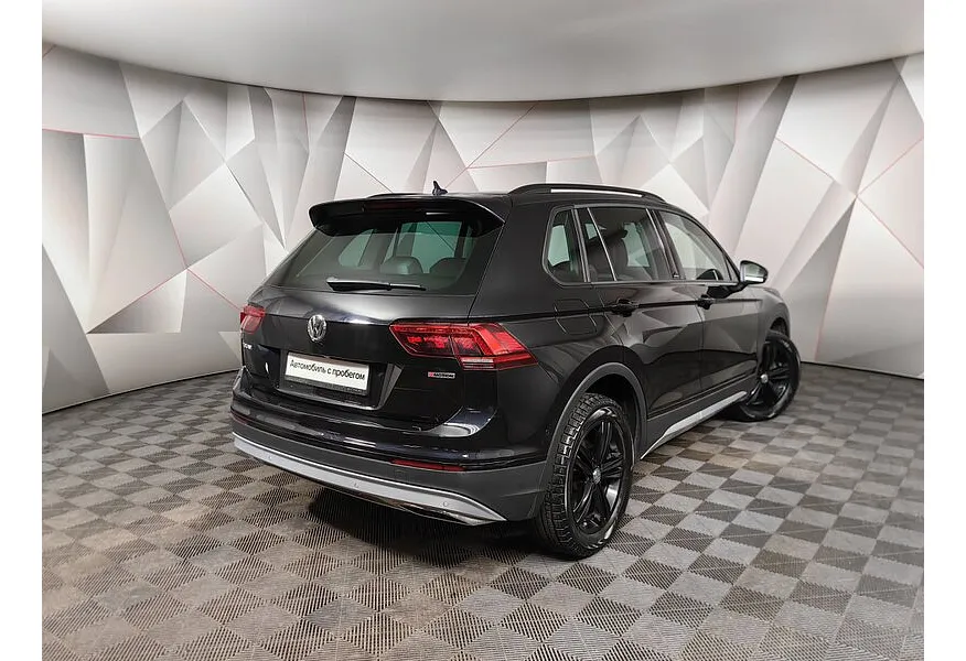 Volkswagen Tiguan 2.0 TDI 4Motion DSG (150 л.с.) OFFROAD Черный в АВИЛОН. Слайд №2