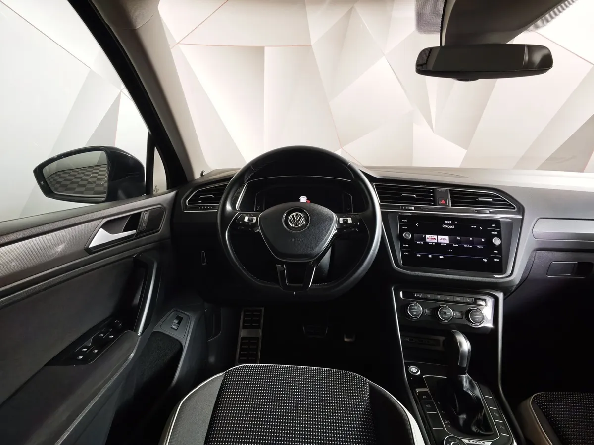 Volkswagen Tiguan 2.0 TDI 4Motion DSG (150 л.с.) OFFROAD Черный в АВИЛОН. Слайд №20