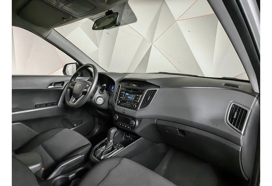 Hyundai Creta 1.6 AT AWD (121 л.с.) Travel Серебристый в АВИЛОН. Слайд №10