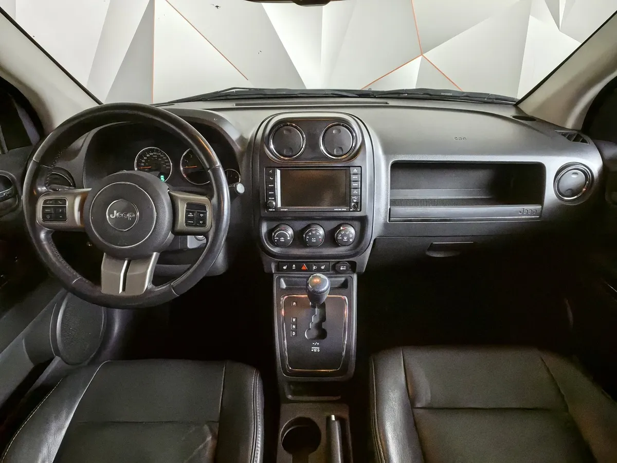 Jeep Compass 2.4 CVT (170 л.с.) Серый в АВИЛОН. Слайд №12