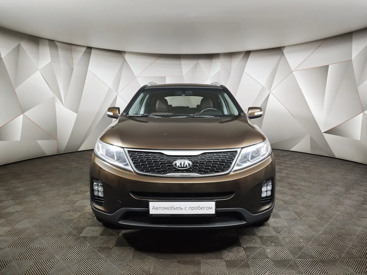 Kia Sorento 2.4 AT (175 л.с.) Classic Коричневый в АВИЛОН. Слайд №7