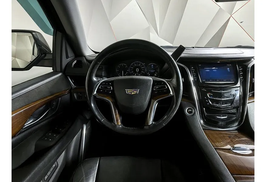 Cadillac Escalade 6.2 V8 АТ 4WD (409 л.с.) Серый в АВИЛОН. Слайд №18