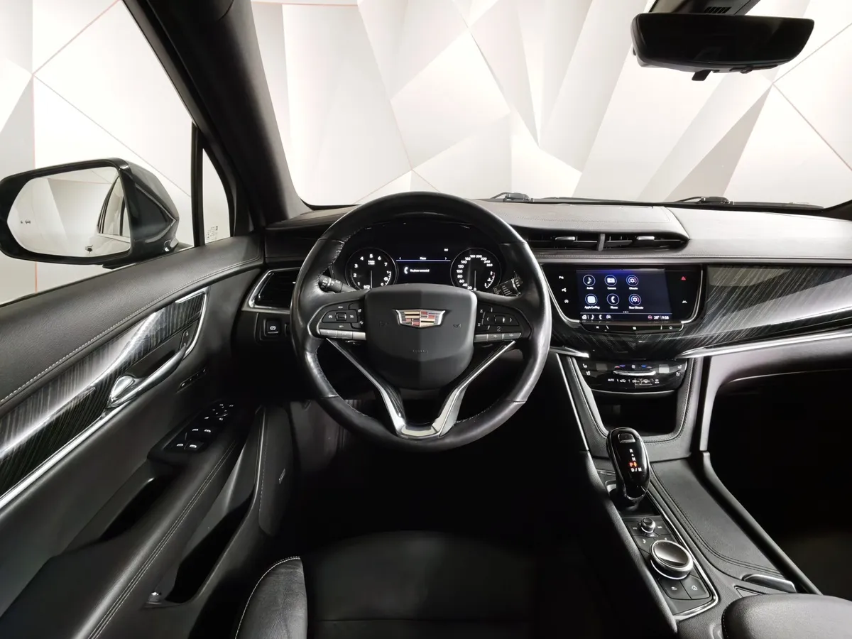 Cadillac XT6 2.0T AT AWD (200 л.с.) Sport Черный в АВИЛОН. Слайд №19