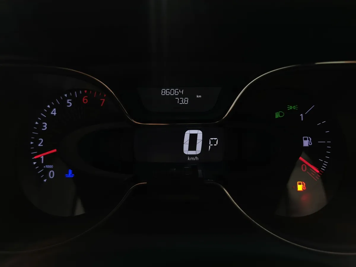 Renault Kaptur 1.6 X-tronic (114 л.с.) Life Красный в АВИЛОН. Слайд №17