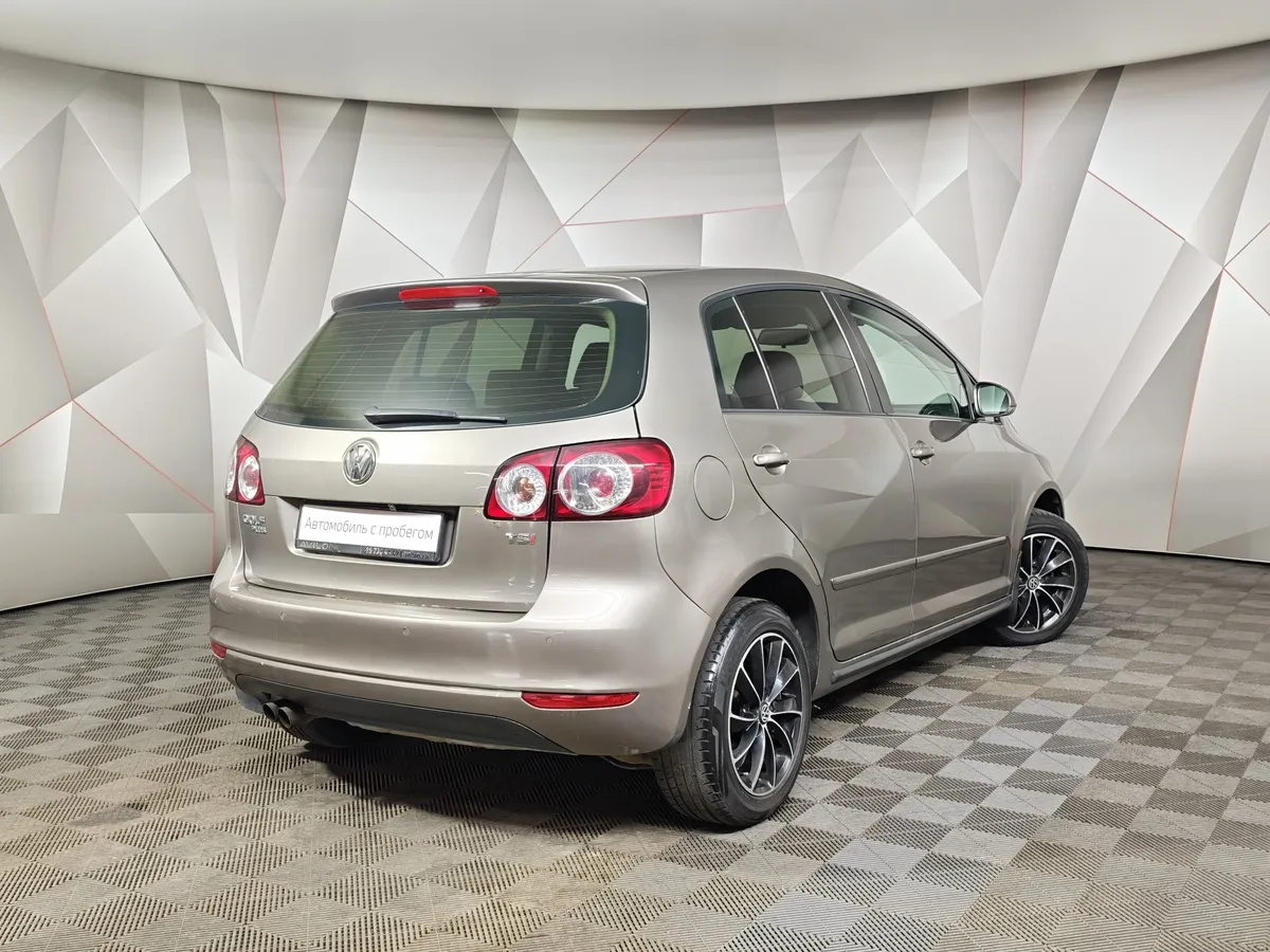 Volkswagen Golf 1.4 TSI DSG (122 л.с.) Trendline Коричневый в АВИЛОН. Слайд №2