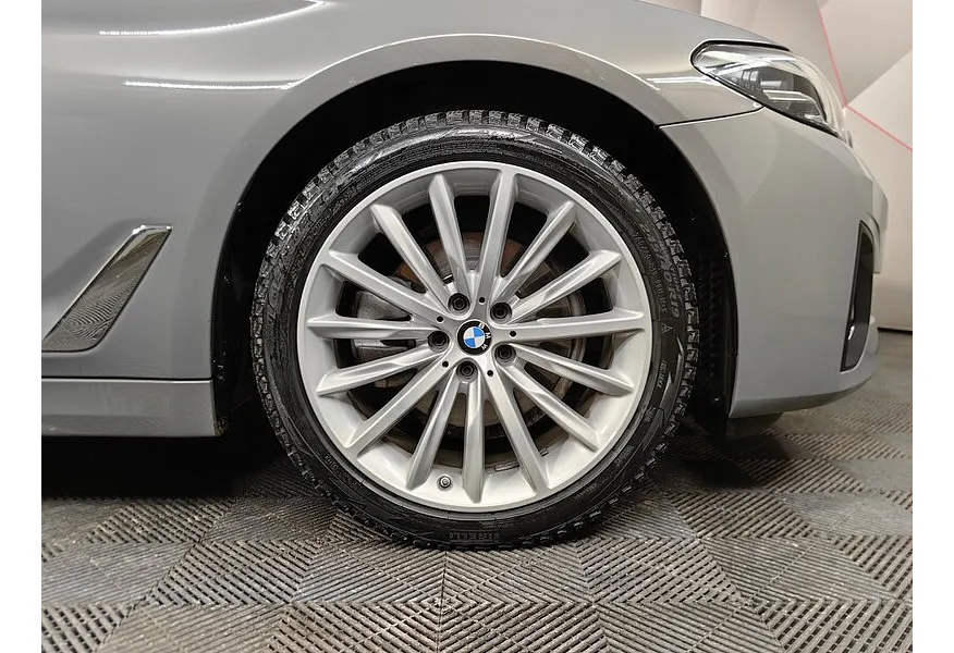 BMW 5 серия 520i Steptronic (184 л.с.) Business Серый в АВИЛОН. Слайд №7