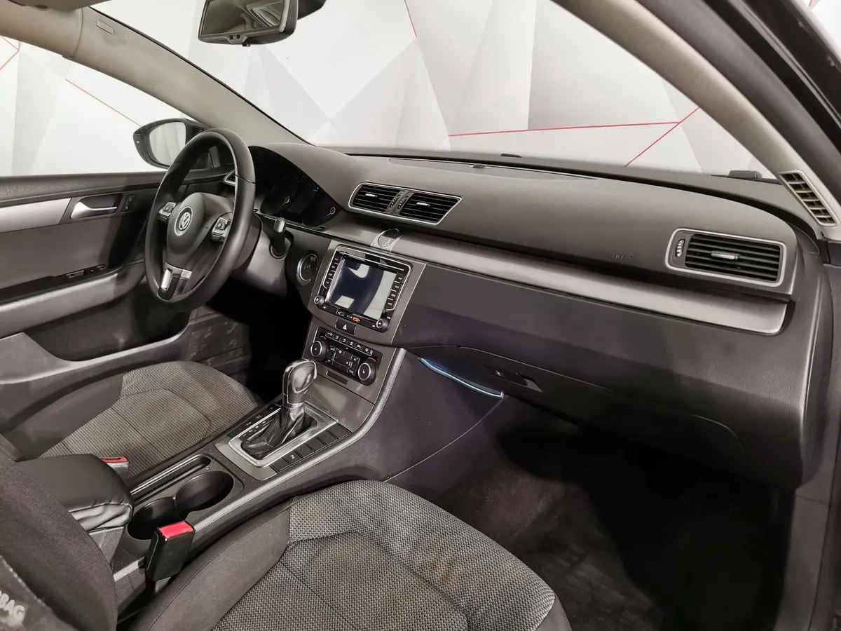 Volkswagen Passat 1.8 TSI DSG (160 л.с.) Черный в АВИЛОН. Слайд №11