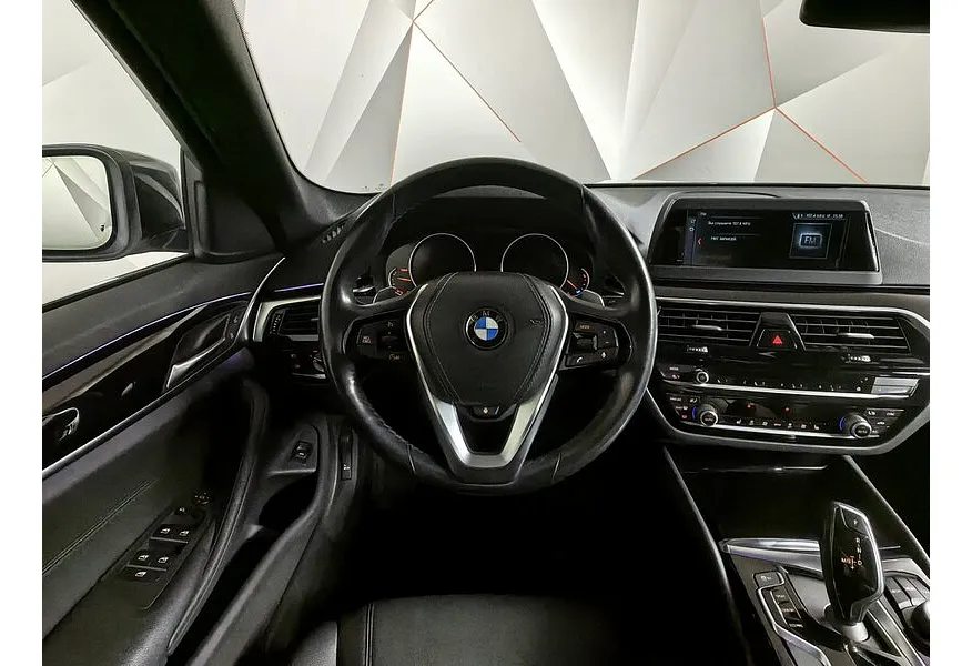АВИЛОН - BMW 5 серия 520d xDrive Steptronic (190 л.с.) Серый - slide 6
