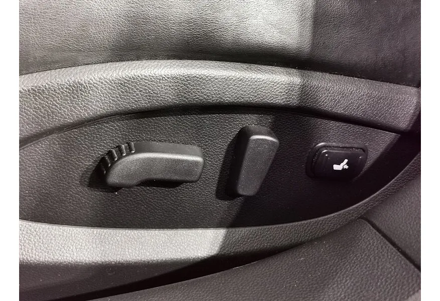 Infiniti QX70 3.0 D AT AWD (238 л.с.) Elegance Черный в АВИЛОН. Слайд №22