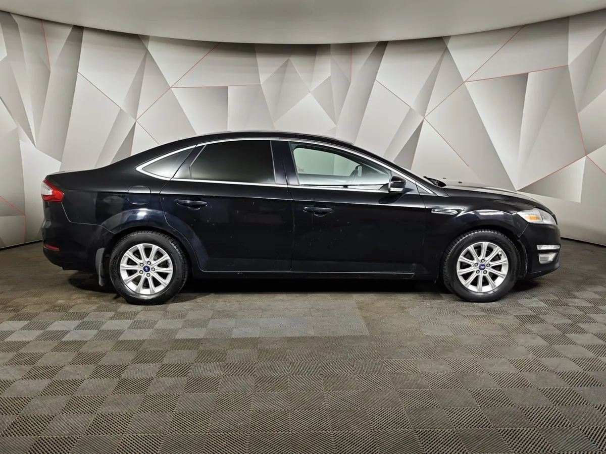 Ford Mondeo 2.3 AT (161 л.с.) Ambiente Черный в АВИЛОН. Слайд №6