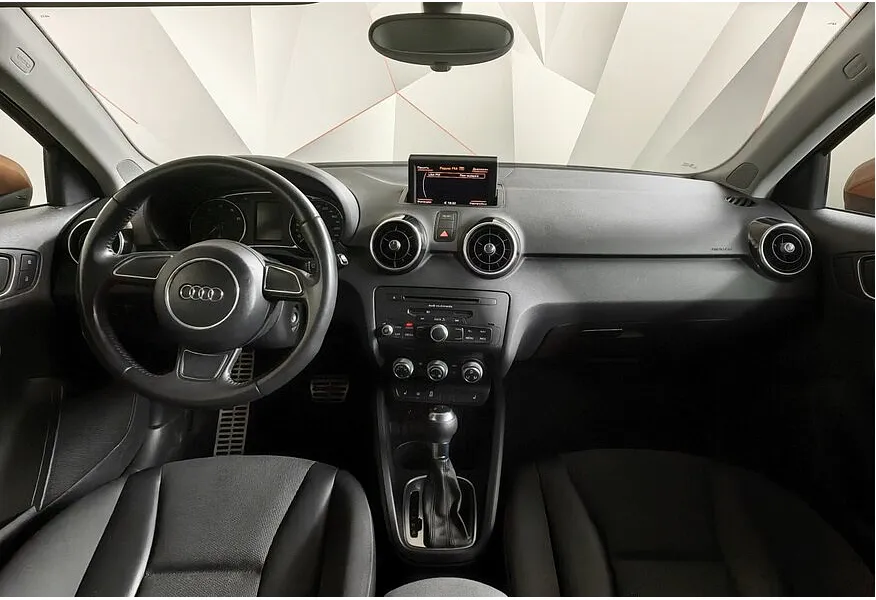 Audi A1 1.4 TFSI S-tronic (122 л.с.) Оранжевый в АВИЛОН. Слайд №12 Audi A1 1.4 TFSI S-tronic (122 л.с.) Оранжевый в АВИЛОН. Слайд №12