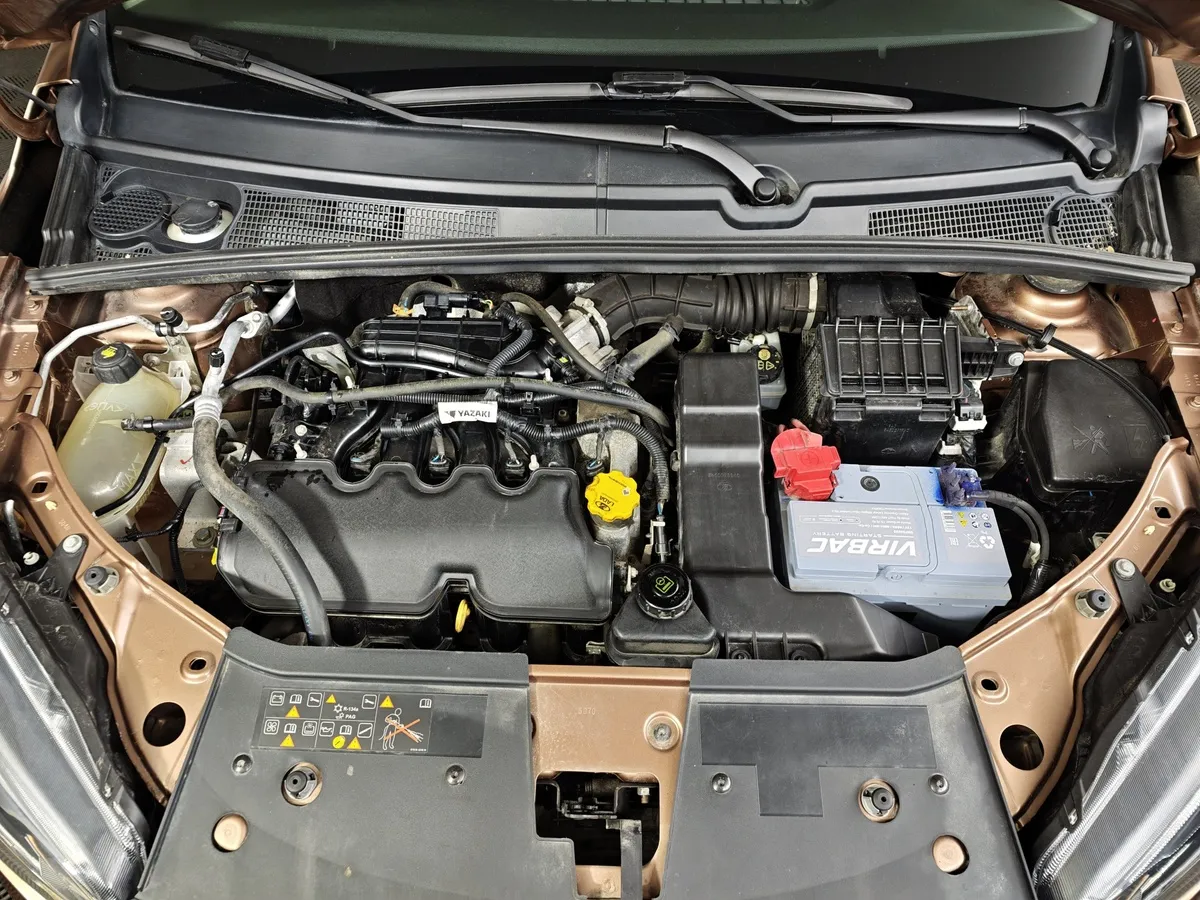 ВАЗ (Lada) XRAY 1.6 MT (106 л.с.) Коричневый в АВИЛОН. Слайд №11