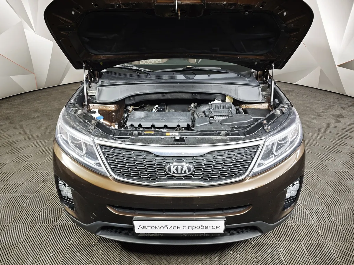 Kia Sorento 2.4 AT (175 л.с.) Classic Коричневый в АВИЛОН. Слайд №11
