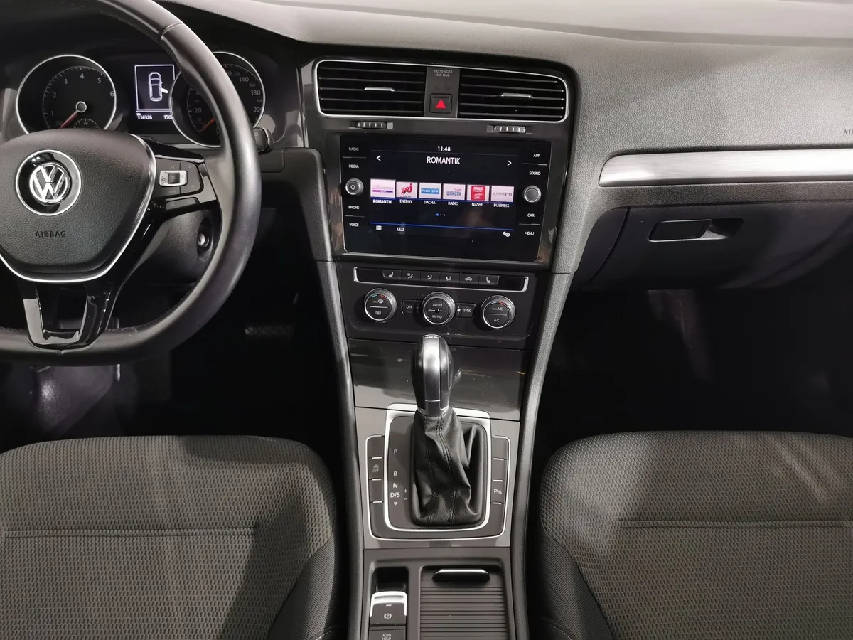 Volkswagen Golf 1.5 TSI DSG (130 л.с.) Черный в АВИЛОН. Слайд №14