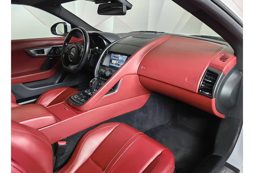 Jaguar F-Type 3.0 V6 AT (340 л.с.) Белый в АВИЛОН. Слайд №13