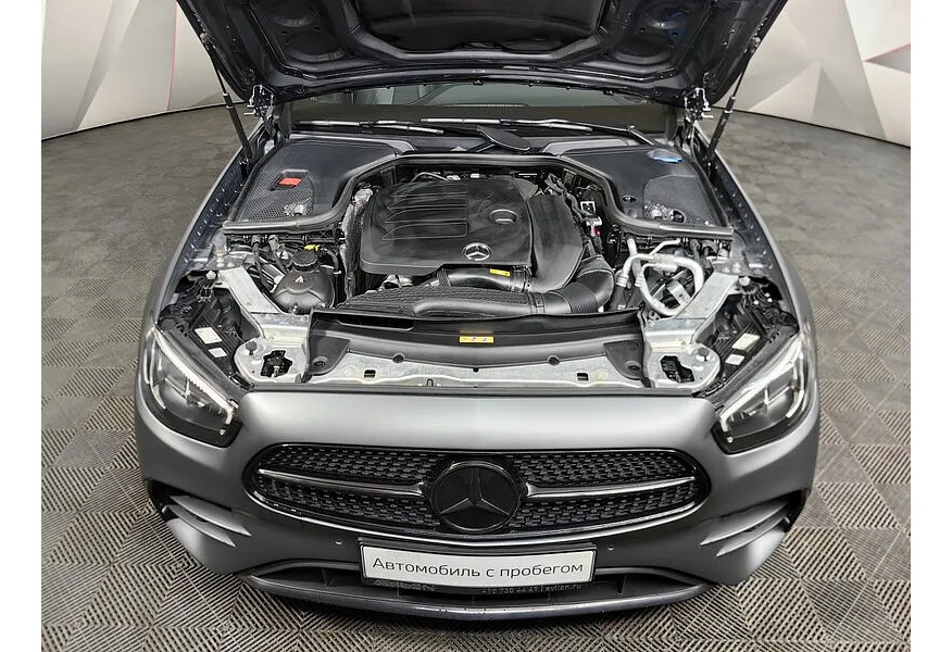 Mercedes-Benz E-Класс E 200 4MATIC 9G-TRONIC (197 л.с.) Sport Plus Серый в АВИЛОН. Слайд №11