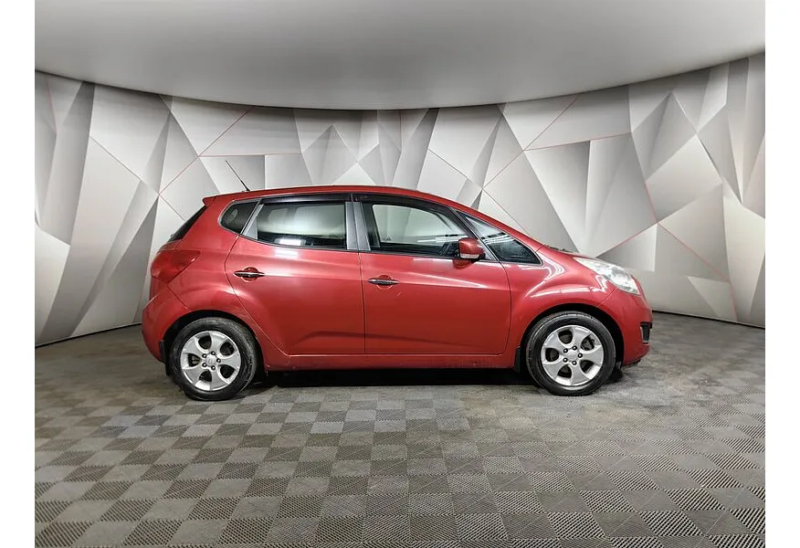 Kia Venga 1.6 AT (125 л.с.) Красный в АВИЛОН. Слайд №6