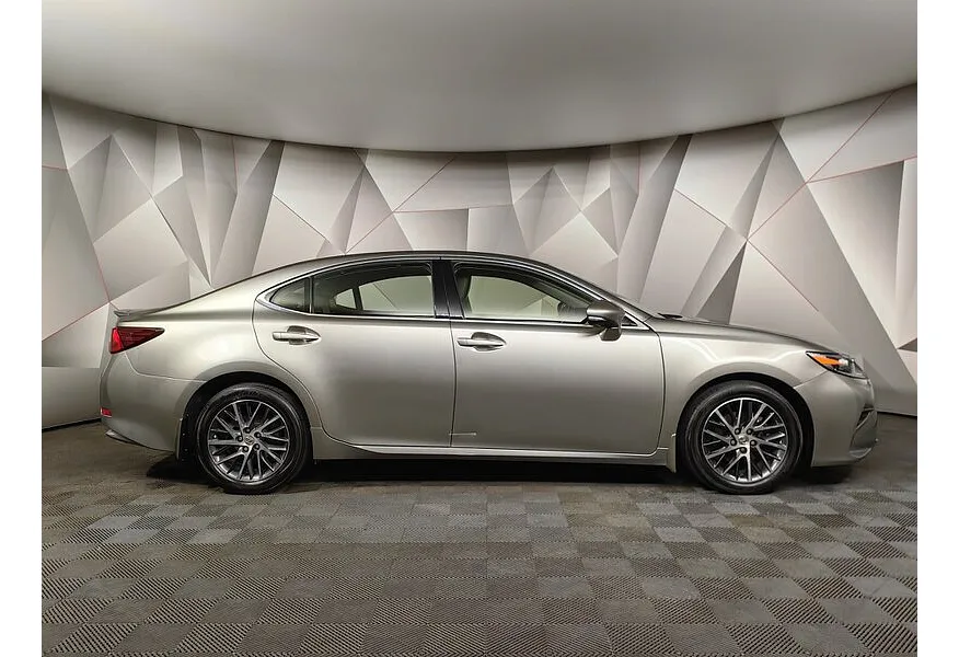 Lexus ES 200 AT (150 л.с.) Серый в АВИЛОН. Слайд №6