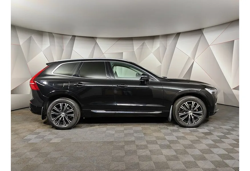 Volvo XC60 2.0 T5 AT AWD (249 л.с.) Черный в АВИЛОН. Слайд №6