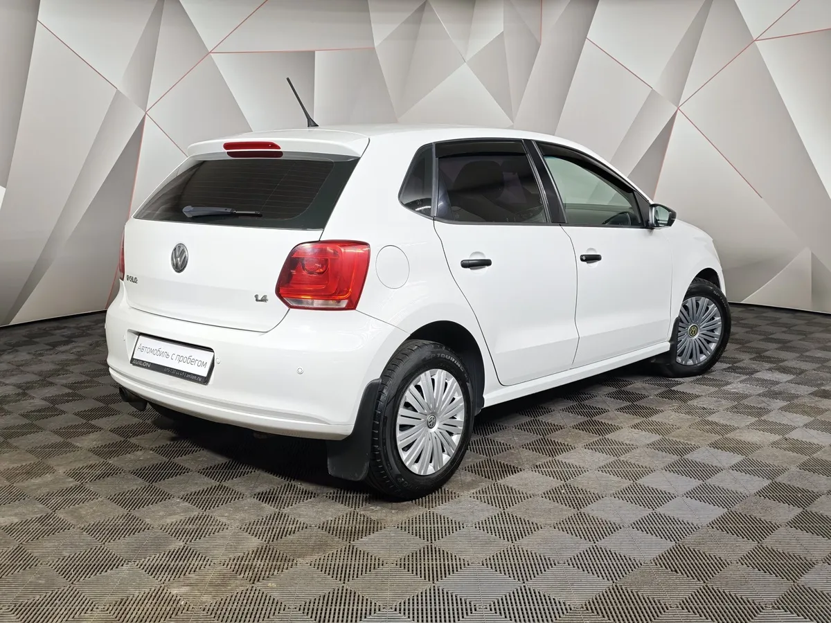 Volkswagen Polo 1.4 DSG (85 л.с.) Trendline Белый в АВИЛОН. Слайд №2
