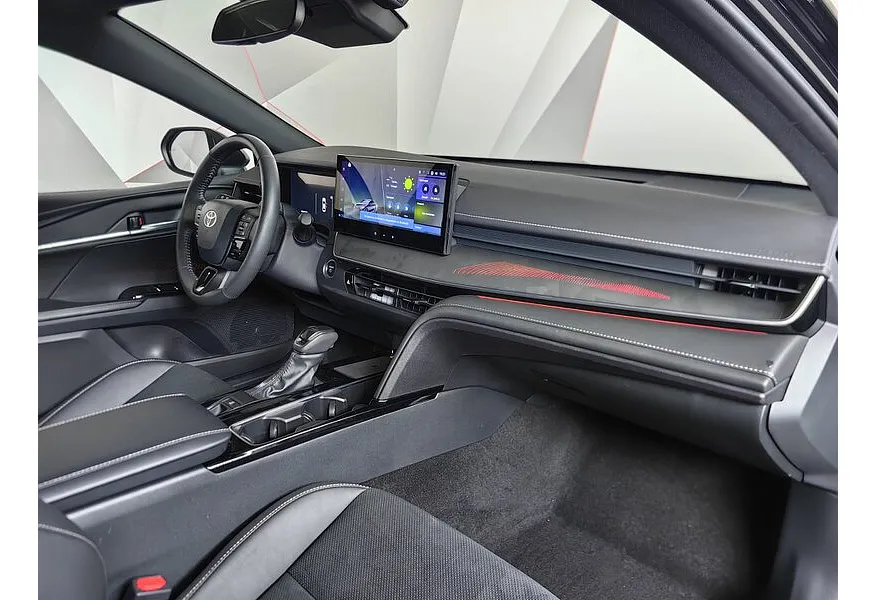 Toyota Camry 2.5 AT (200 л.с.) Luxury Черный в АВИЛОН. Слайд №13