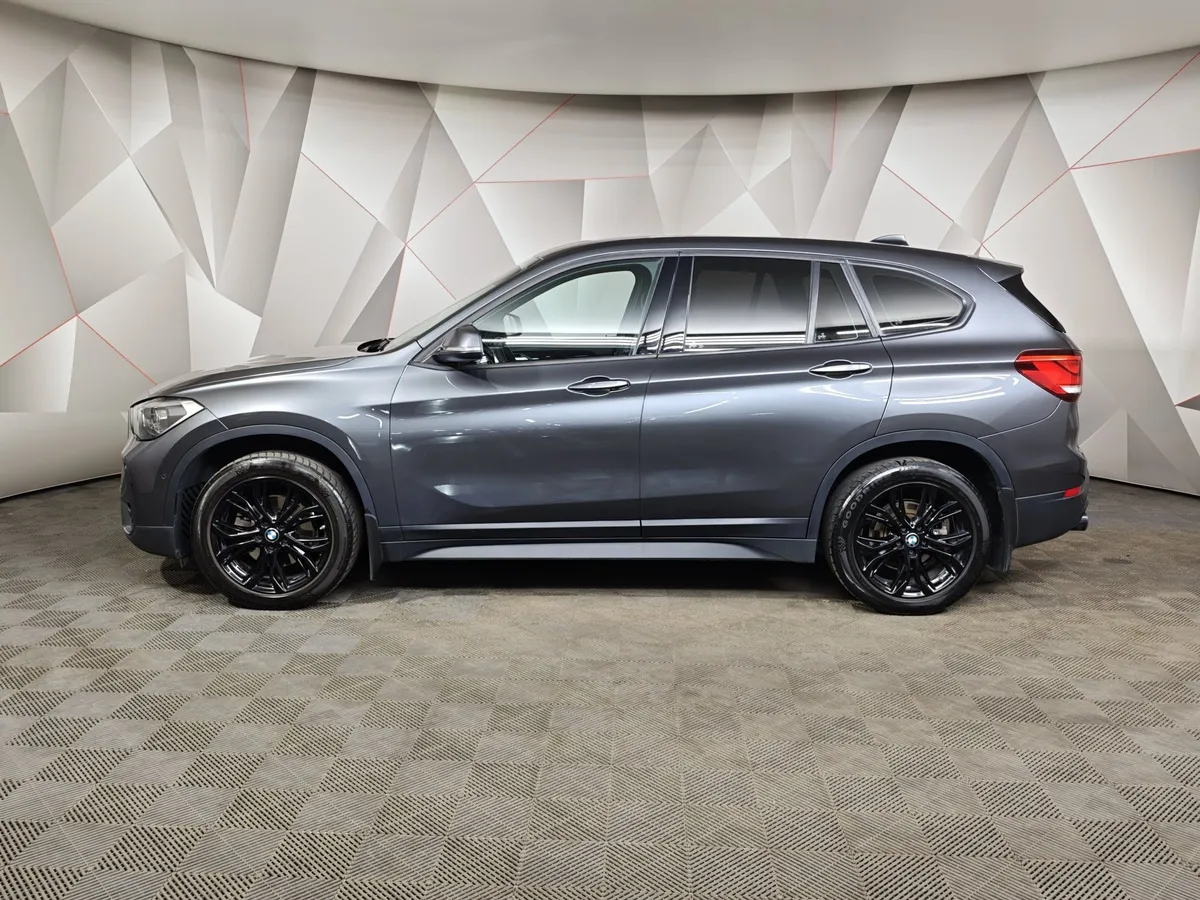 BMW X1 18i sDrive (140 л.с.) Advantage Серый в АВИЛОН. Слайд №5