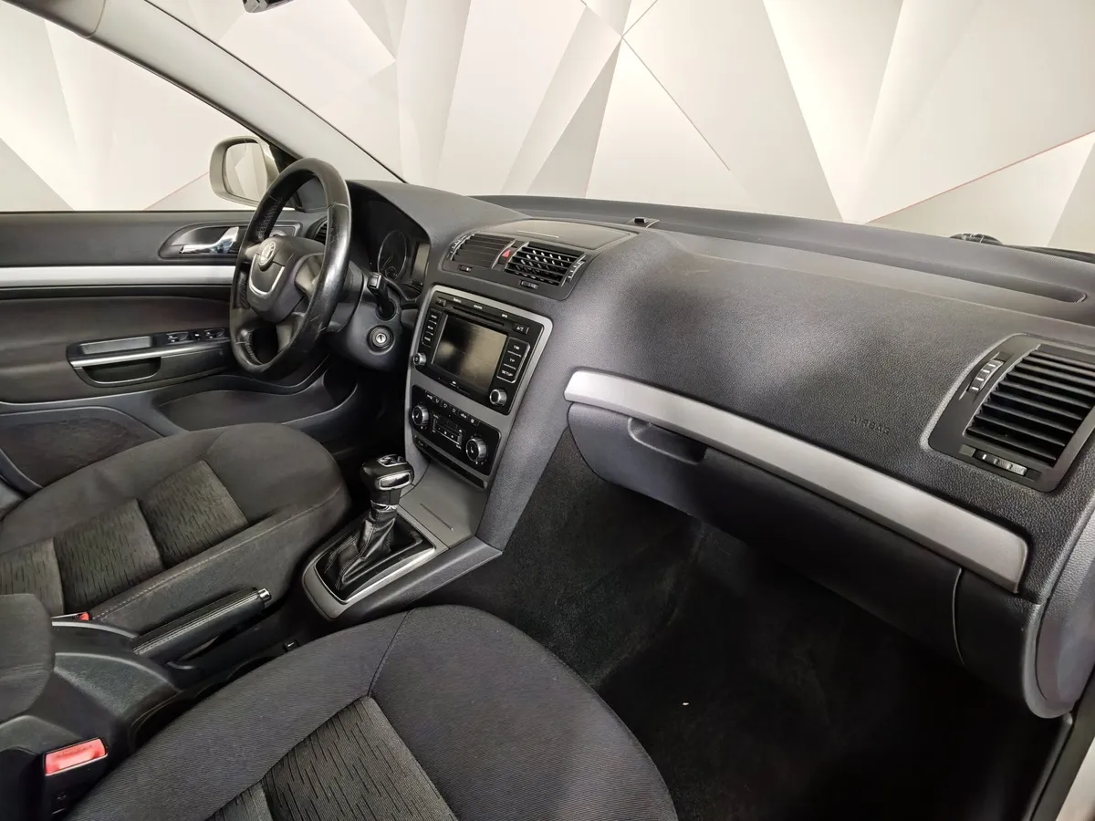Skoda Octavia 1.8 TSI AT (152 л.с.) Active (CKD) Серебристый в АВИЛОН. Слайд №13