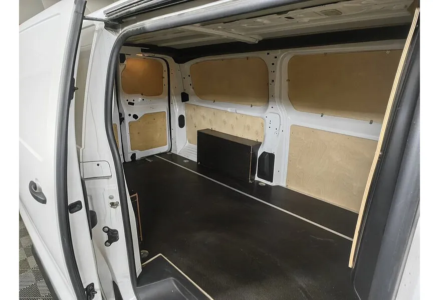 Citroen Jumpy 2.0 HDi  MT 2.5т (150 л.с.) Club Белый в АВИЛОН. Слайд №15