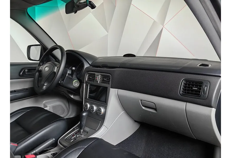 Subaru Forester 2.0X AT (158 л.с.) Черный в АВИЛОН. Слайд №13